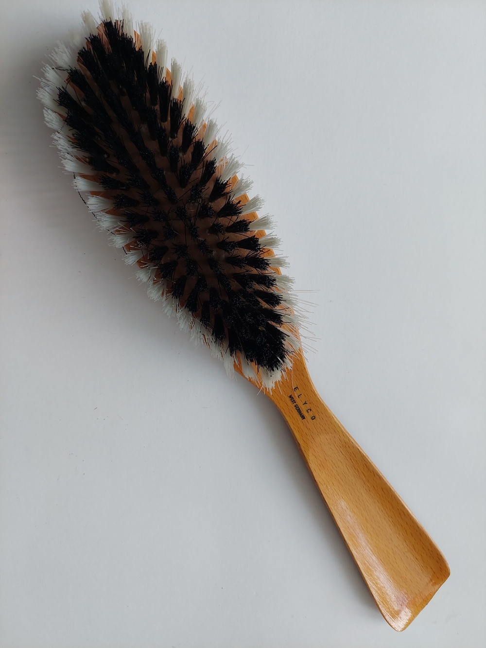 Vintage Elyco Shoe Horn & Brush Combo Made In West Germany Superior Wood 12-inch